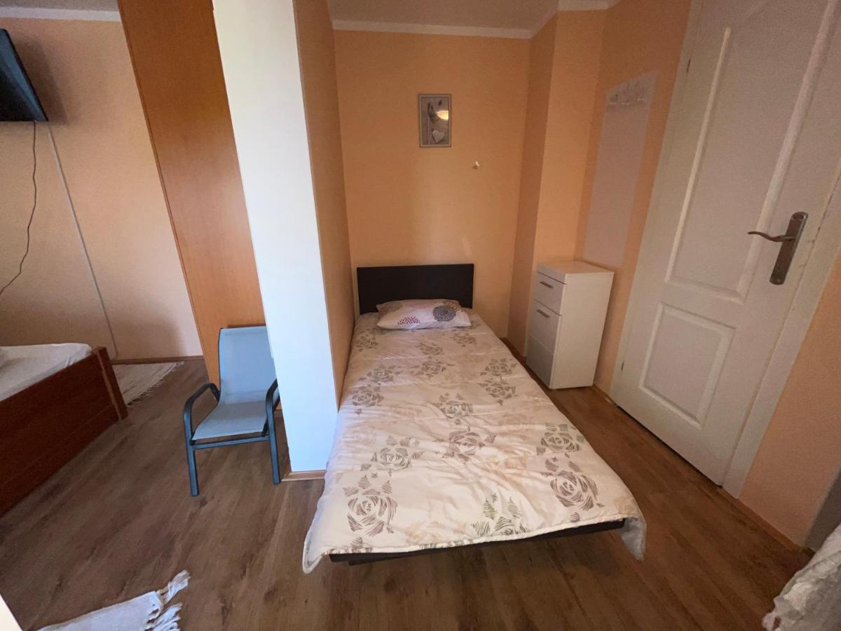 Apartman Simona เวิร์ดนิค ภายนอก รูปภาพ